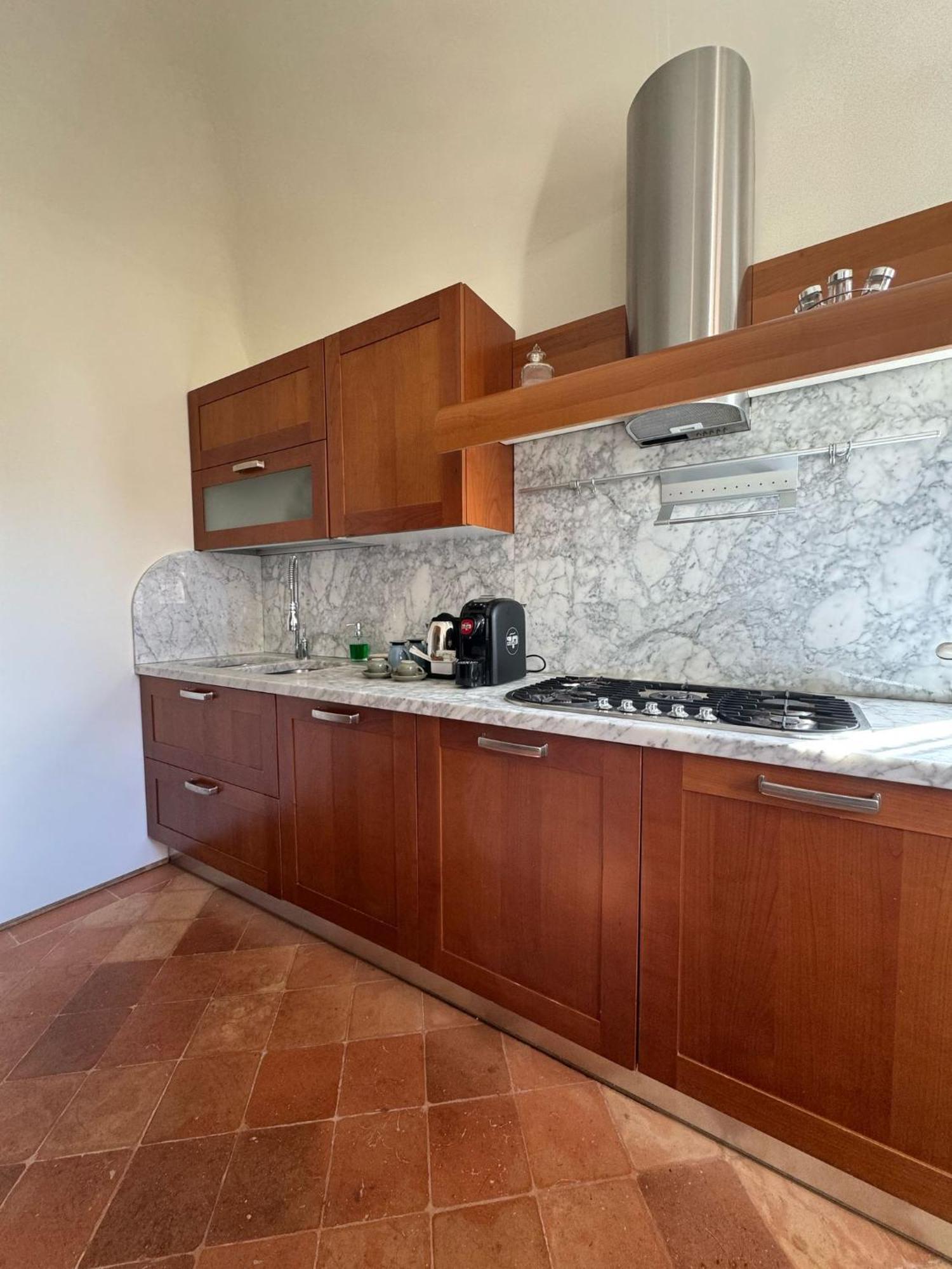 Urbino Apartments - Palazzo Paltroni Studio מראה חיצוני תמונה