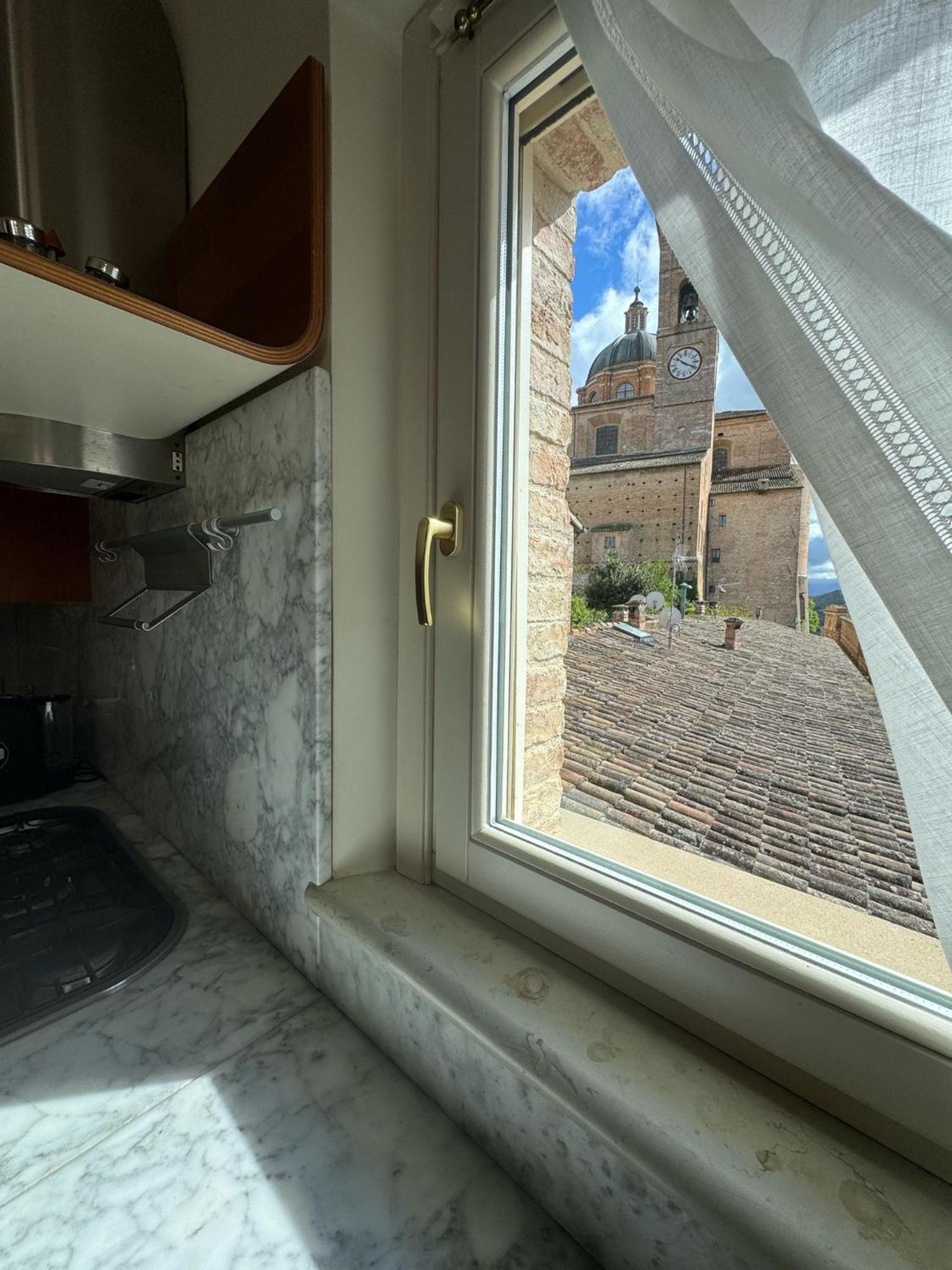 Urbino Apartments - Palazzo Paltroni Studio מראה חיצוני תמונה