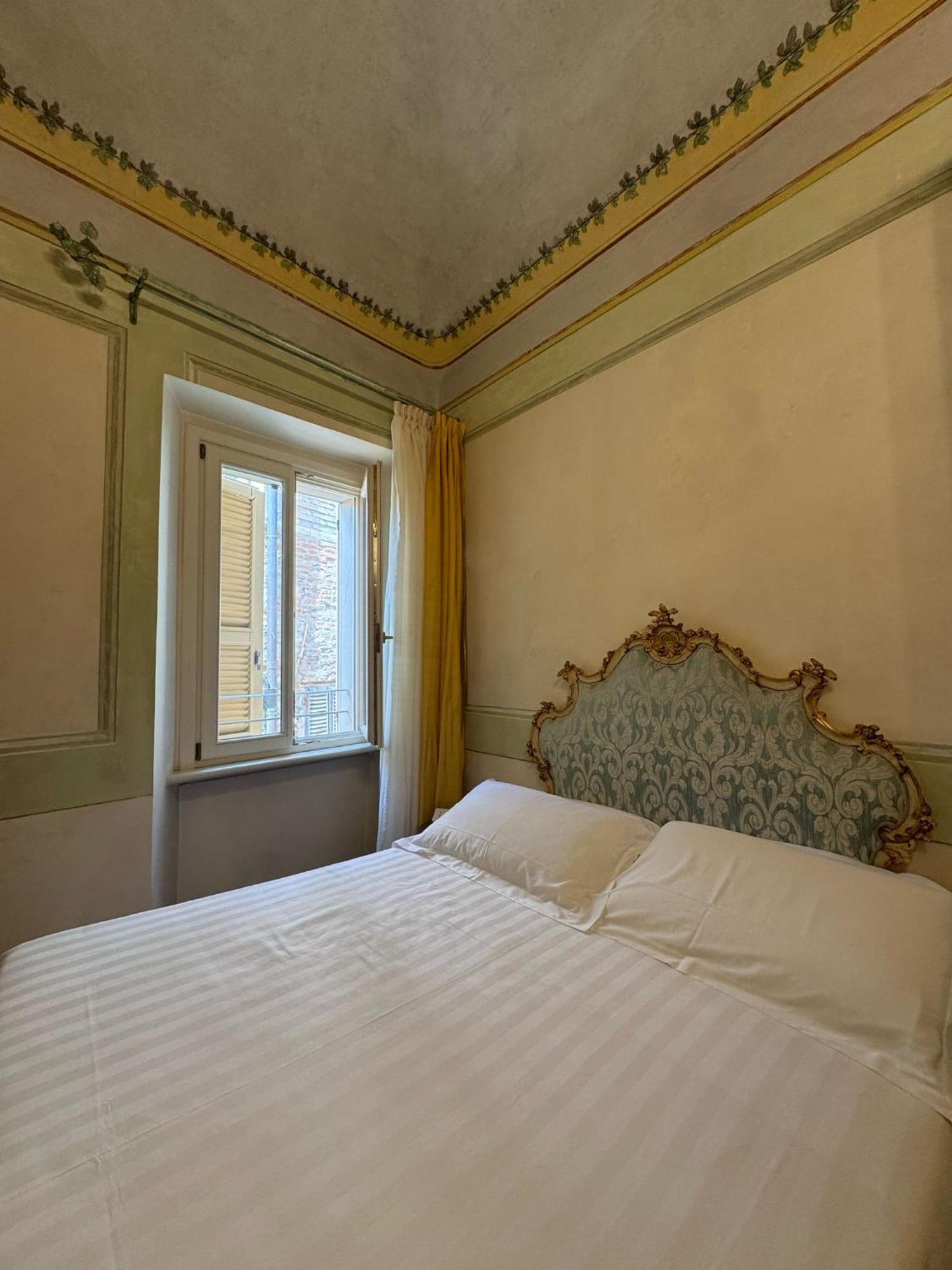 Urbino Apartments - Palazzo Paltroni Studio מראה חיצוני תמונה